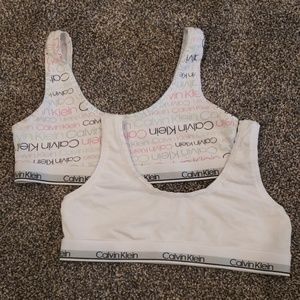 Girls size large 10/12 sports bras